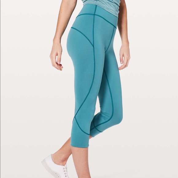 lululemon athletica Pants - Lululemon In movement crops